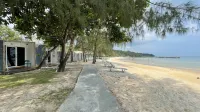 Sandy Beach Bungalows By EHM Hotel di Sihanoukville
