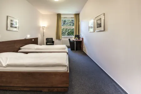 Cjd Bonn Castell Отели рядом с достопримечательностью «Beethovenhalle Bonn»