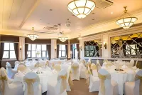 Hogs Back Hotel & Spa Nr Farnham