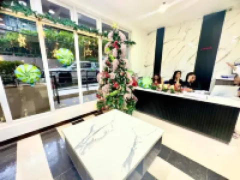 Krystal Claine Homestay-Burnham Hill Condo