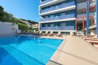 Semiramis City Hotel - Bãi biển