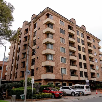 Hotel 101 Park House Hotels near Calle 100