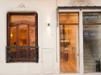 L'Adresse Hôtel Boutique Hotels near Proa Foundation