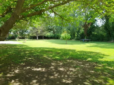 لو ما ديه فرجيه Hotels near Chateau de l'Emperi