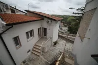 LE DIMORE DEGLI ARTISTI Hotels in Rapolla