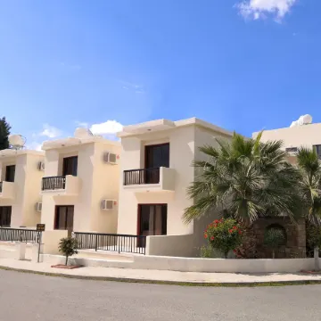 Seashell Apartments