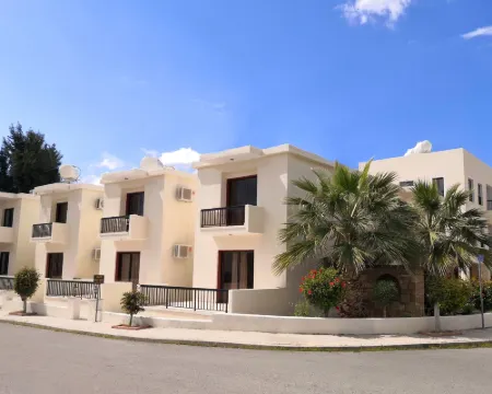 Seashell Apartments Hotels in Paphos