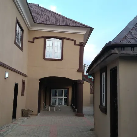 Dabotov Hotel and Suites