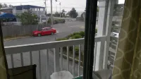 Village Green Motel - Parkering