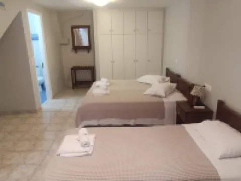 Vasilis Apartments Hotels in Ermioni
