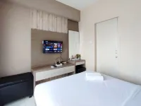 Comfortable and Modern 1Br Without Living Room at Amartha View Apartment Hotels in Ngaliyan