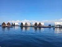 Floating Home in Reef Resort Unit 4 Hotels near Kaputian Beach