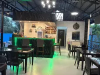 Blue Summer Suites & Restaurant