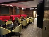 Rich Bridge Hotel