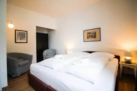 Living Eden - Top 12