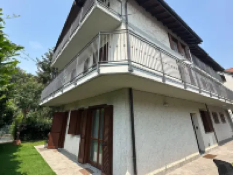 Casa Bonita Rho Hotels in Rho