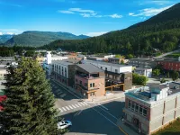 Basecamp Suites Revelstoke - Bãi đậu xe