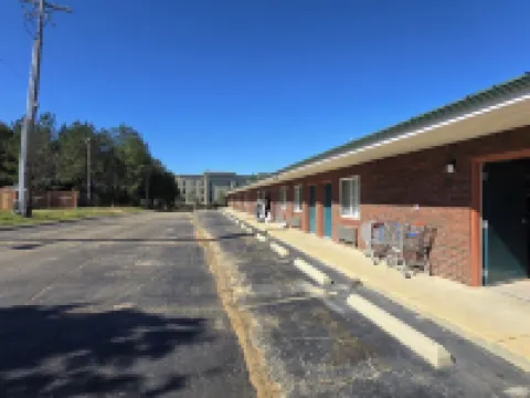 Deerfield Inn McComb I-55 Hotels in Pike County