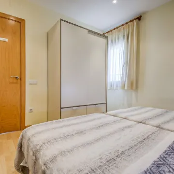 Apartment in Roses with Beachfront Access