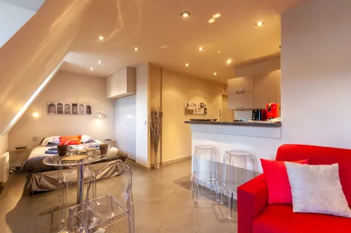 Apartment with Parking on Place de Morny - 4-Star
