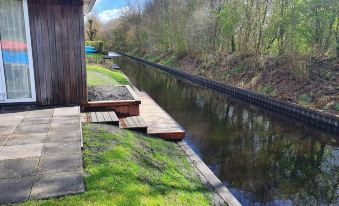Bungalow Near de Alde Feanen Reserve