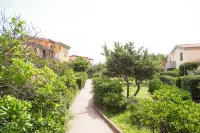 Hotel with swimming pool just 300 mt from the Baia delle Mimose-beach