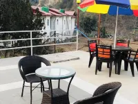 River Beach Resort Hotels in Darechok