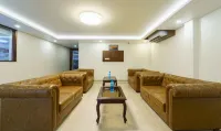 Treebo Aaravi Residency, 800 Mtrs from Promenade Beach