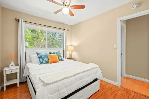 Cozy Getaway Bright Clean Fully Equipped Hotels in Upland