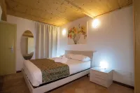 帶共享泳池的聯排別墅