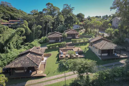 CalaRosa Condomínio Отели в г. Имбитуба