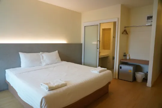 ห้องซูพีเรียร์ เตียงใหญ่ 1 เตียง