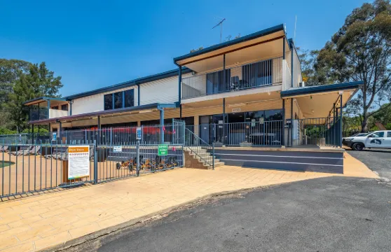 英吉納阿維納度假村