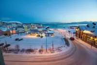 F2 Hotel Hôtels à : Harstad