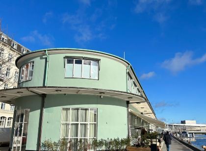 Hotel Maritime