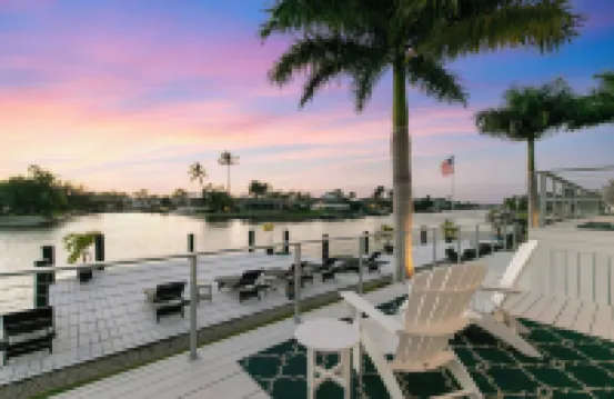 Avantstay的馬可波羅海濱5卧室，泳池，水療，火坑，步行至海灘