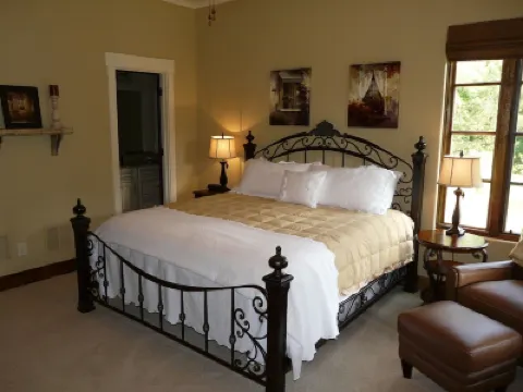 Villa Oliveti, an Authentic Tuscan Villa in Montaluce, License #4833 のホテル