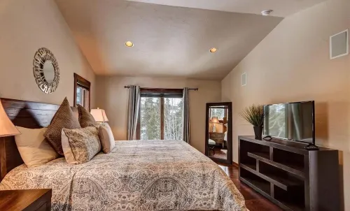 Mountain Modern Lodge, Ski/Golf, Hot Tub, Pool Table, Foosball, Poker Table