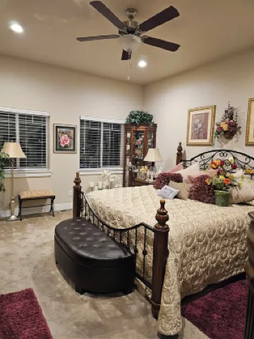 Charming 1-bedroom inlaw suite in wonderful Severance with WiFi, AC