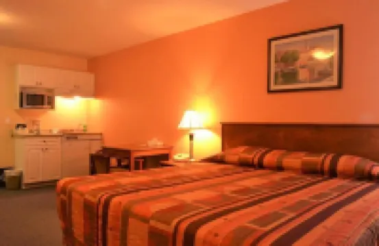 Aurora Park Inn & Suites Hotels in 