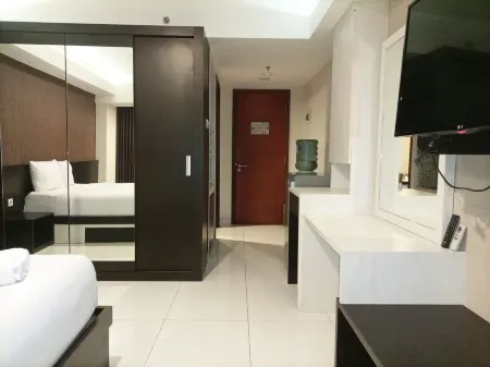Luxurious Studio at Mataram City Apartment