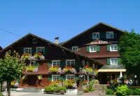 Schedlers Löwenhotel-Garni Hôtels à : Schwarzenberg