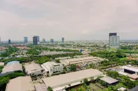 Modern and Cozy Studio Loft Apartment at Kingland Avenue