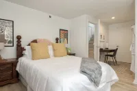 The MidMod; Hgtv Featured Mid-Century Beach House w/Hot Tub!