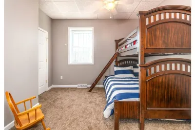 Hidden Emerald open floor plan/ Remodeled Apartment