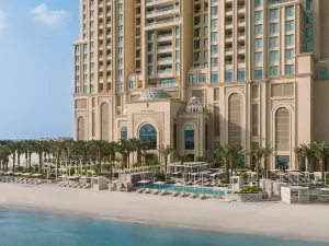 Four Seasons Resort and Residences at the Pearl - Qatar