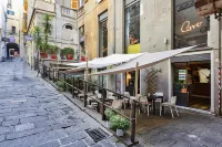 فانسي أبارتمنت إن بالاتزو جريمالدي باي واندرفول إيتالي