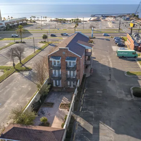Edgewater Inn - Biloxi Beach