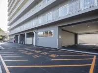 Toyoko Inn Chigasaki Shiyakusho - Bãi đậu xe
