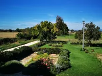 La Casa dei Tigli Hotels in Cannara